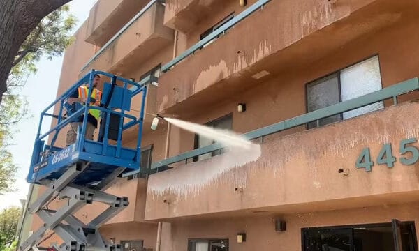 Power Washing Pro provides a power washing service for commercial building cleaning neatly and thoroughly.